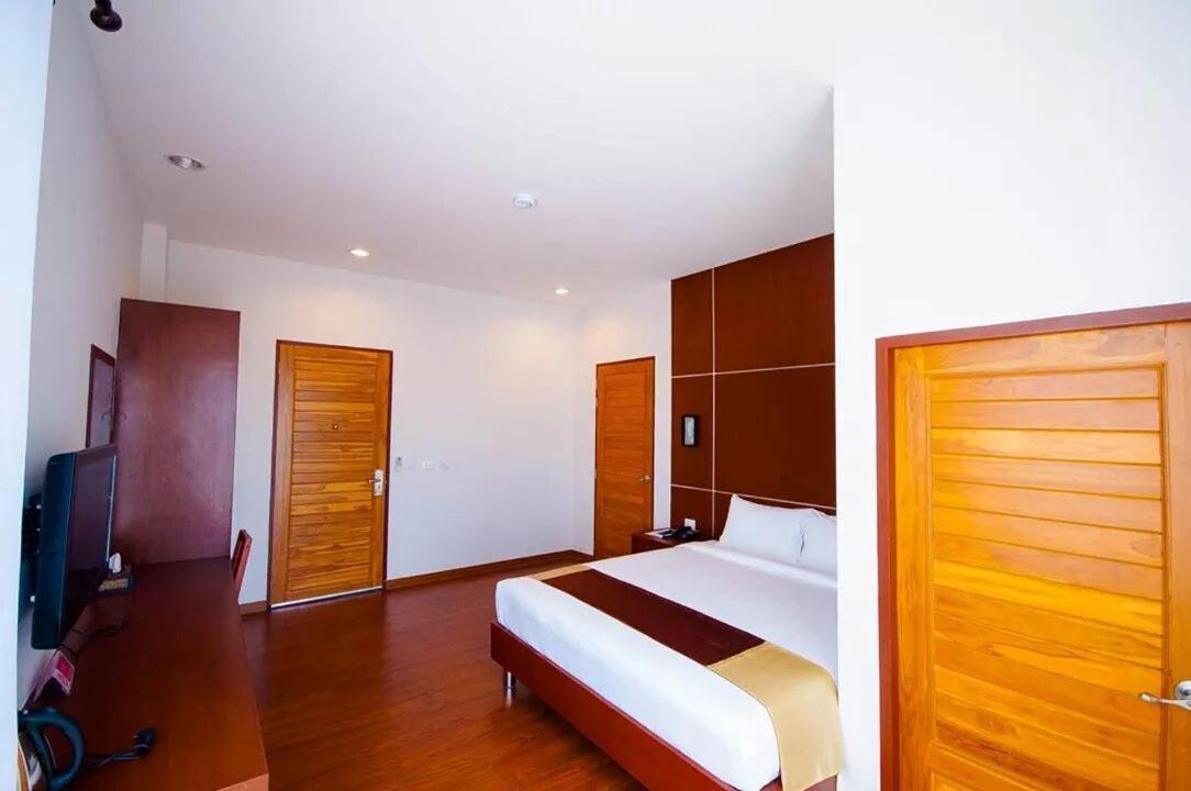 Fig Boutique Hotel Kamphaeng Phet Habitación foto